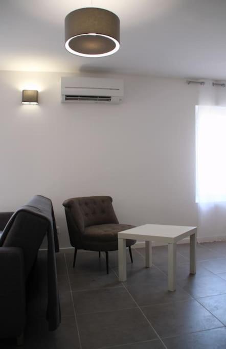 Appart Dans Maison 2 Km De La Plage Villeneuve-Loubet Exterior foto